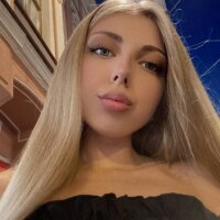 Sabrina_Daniels Cam Model Profile | Stripchat