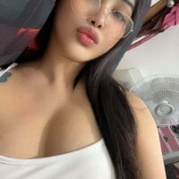 Crystal_Saint webcam