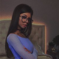 Roxyy_and_Aiden Adlı Modelin Çevrimdışı Sohbet Odası