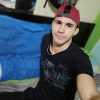 carlosdirtyboy Adlı Modelin Çevrimdışı Sohbet Odası