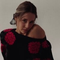 NinaGlow webcam model