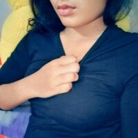 Mariya753 webcam model