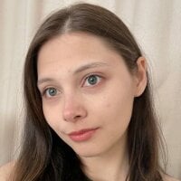 YoungLisa офлайн чат стая