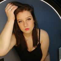 EmmaLeax Offline Chatrum