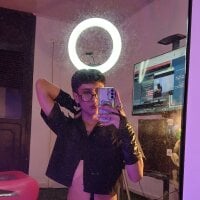 Soro_Lovelyboy webcam model