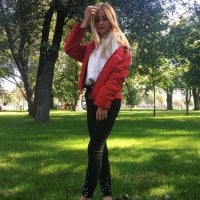 ElinaDean's Offline Chat Room