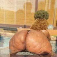 HotCurvyAssx38