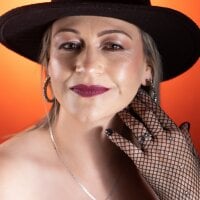 Charlot_milf webcam