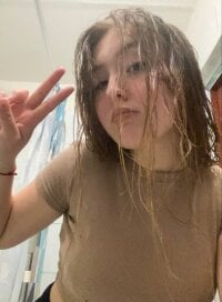 LOVELY_BETTY_Tq webcam model