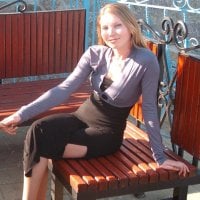 Universelady Adlı Modelin Çevrimdışı Sohbet Odası