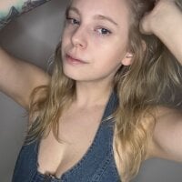 LittleserinaLive Webcam