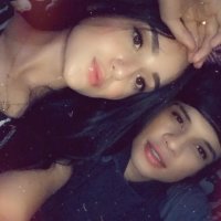 taylor_and_alisha's Offline Chat Room