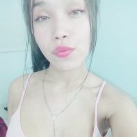 yasminbratzn Offline chat-huone