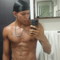 latinboi_sexy webcam