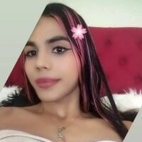 Luluu_08 webcam model