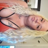 TapDemCheeekz offline chatszobája