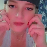 Xxxcountrygirl69's Offline Chat Room