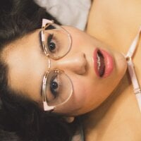 Doll_alishaa's Offline Chat Room