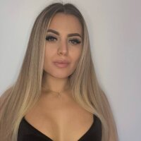 LornaCavell's Live Sex Cam Show