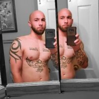 Long_perfection_22's Offline Chat Room