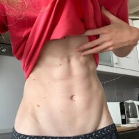 nude_boyy's Offline Chat Room