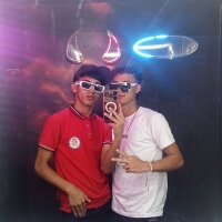 TRIYING_BOYS