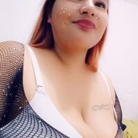 LadyredQueen30's Offline Chat Room