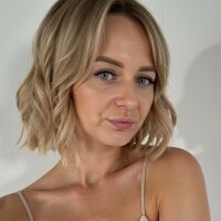 Karenblond webcam model