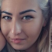 RebekaKrisz webcam