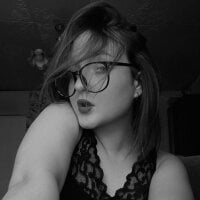Kris_Loken webcam model