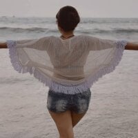SimplyCleverShina's Avatar Pic