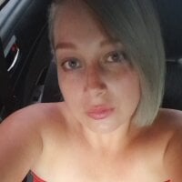 EmmaClark_1's Offline Chat Room