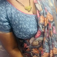 Finleyrose webcam model