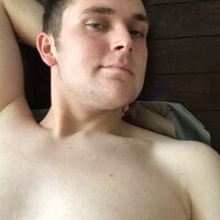 Curvyfemboy68 webcam