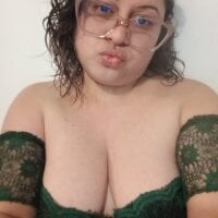 Chiki_hot92 webcam model