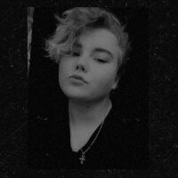 SuperluminoSityS' Offline Chat Room