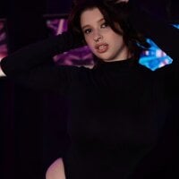 Miki_Kivi webcam