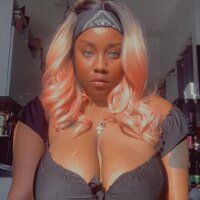 Goddessmaitye97's Offline Chat Room