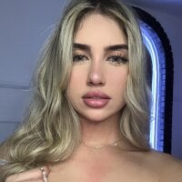 Model EmiilyHendriixx