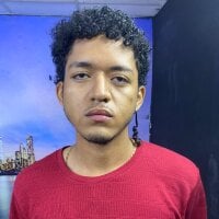 zuko_latin webcam