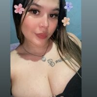 zoe_adhara webcam