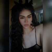 QUEEN_FLORYN webcam model