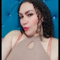 mommy-michell webcam model
