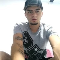 Cumshowjl's Offline Chat Room