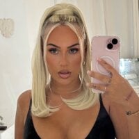 Roxy_riderLive Webcam