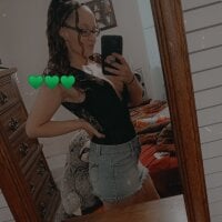 kinkybug24's Offline Chat Room