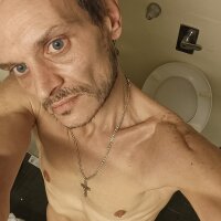Ilovesquirt84