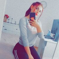 AriannnaErin's Offline Chat Room