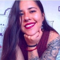 Cassie_1's Offline Chat Room