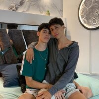 TWINKS_FRIENDS webcam model